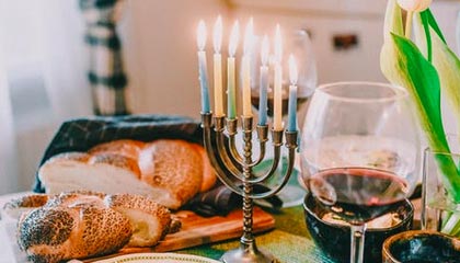 B体育官方网址：CBA外援与本土球员融合，提升球队整体实力，bm体育